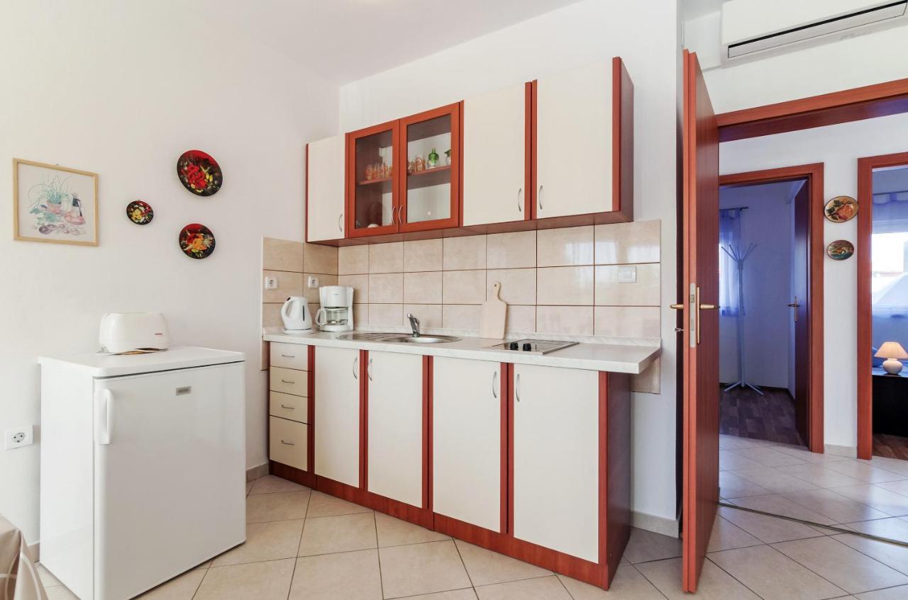 Apartment Marelja - Private Parking And Balcony Zadar Exterior foto